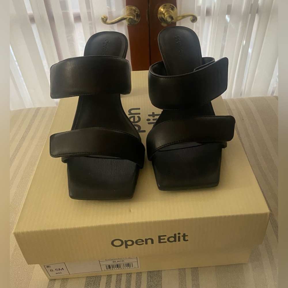 Edit One Sandals